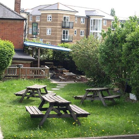 Jolly Brewers Free House Inn Bishop's Stortford Exteriör bild