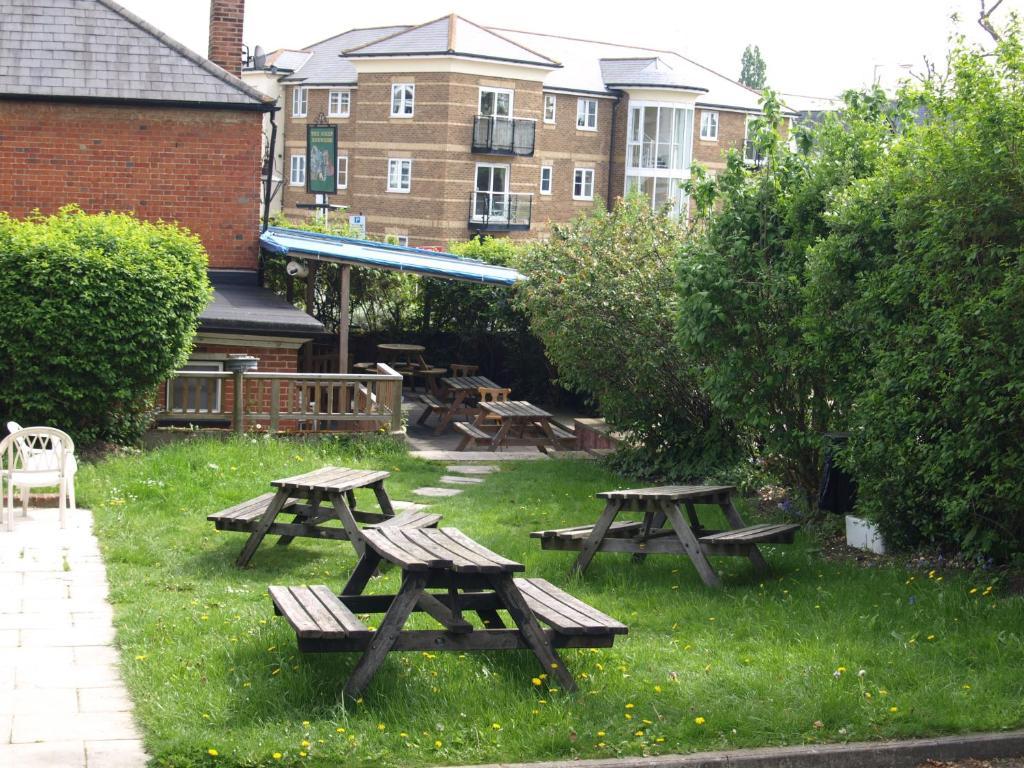 Jolly Brewers Free House Inn Bishop's Stortford Exteriör bild